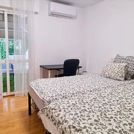 4 Bed House With Pool Walk To Puerto Banus Fast Internet