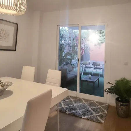 4 Bed House With Pool Walk To Puerto Banus Fast Internet