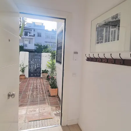 4 Bed House With Pool Walk To Puerto Banus Fast Internet * Марбелья