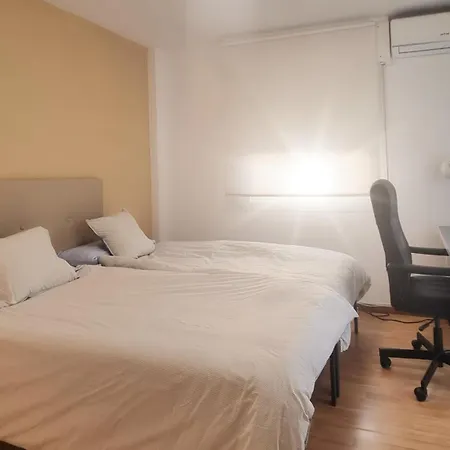 4 Bed House With Pool Walk To Puerto Banus Fast Internet