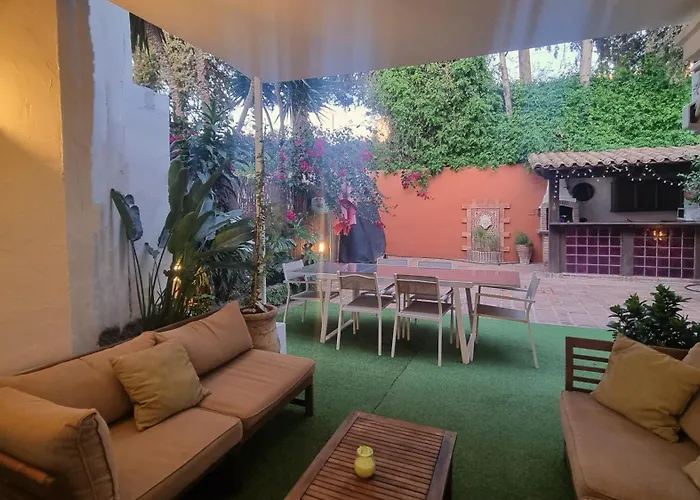 4 Bed House With Pool Walk To Puerto Banus Fast Internet Marbella