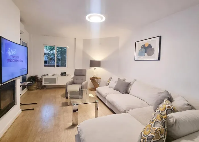 4 Bed House With Pool Walk To Puerto Banus Fast Internet