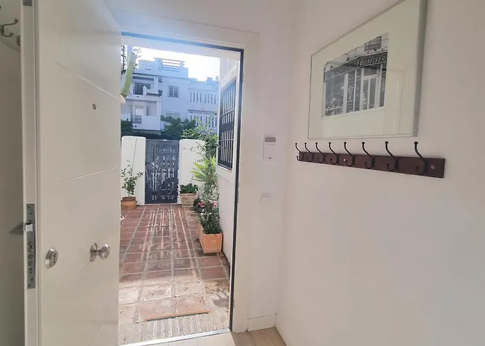 4 Bed House With Pool Walk To Puerto Banus Fast Internet * Marbella