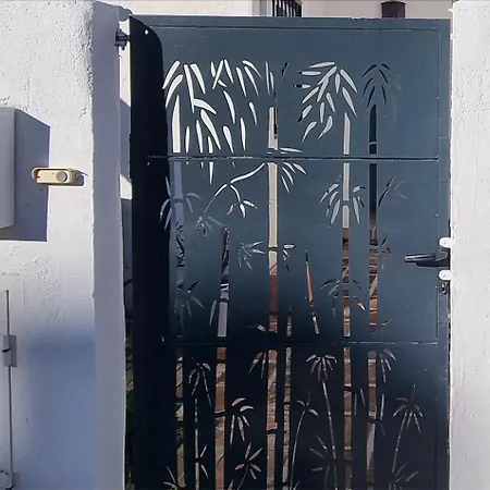 Semesterbostad 4 Bed House With Pool Walk To Puerto Banus Fast Internet *
